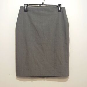 Ann Taylor women's pencil skirt. Size 8.